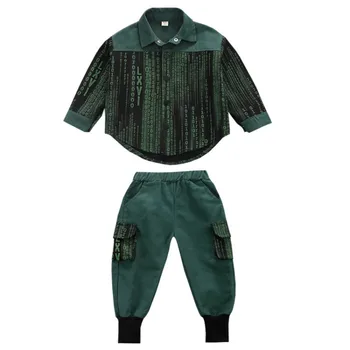 Çocuk Takım Elbise 2023 Sonbahar Yeni Çocuk Giysileri Erkek Baskılı Yaka Hırka Ceket ve Cep kalem pantolon İki parçalı Set