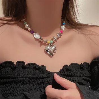 Kadınlar İçin büyük Kalp Kolye Düzensiz Metal Renkli Akrilik Boncuk Romantik Tatil Aksesuarları Parti moda takı 2023438