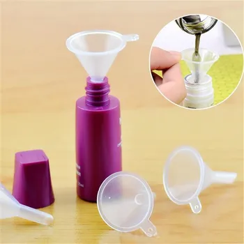 10 adet Küçük Plastik Parfüm Difüzör Şişesi Mini Sıvı yağ Hunileri Labs Mutfak Pişirme Aksesuarları Ambalaj Yardımcı Aracı