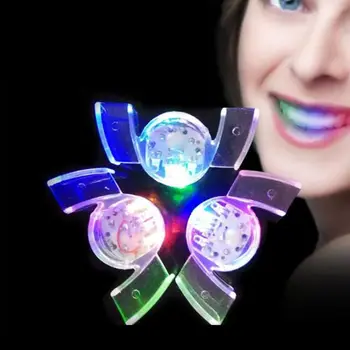 Hediye Yaratıcı Parti LED Çocuk Çocuk yanıp sönen ışık Oyuncak Parantez Light-Up Oyuncaklar Flaş Ağız kızdırma Diş