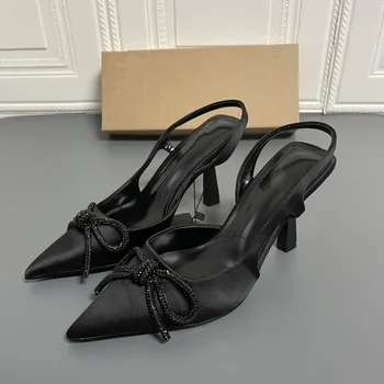 2023 Yaz Yeni Siyah Parlak Yay yüksek topuklu sandalet Kadın Zarif Açık Slingback Sandalet Sivri Burun Ayakkabı Kadın Seksi Pompalar
