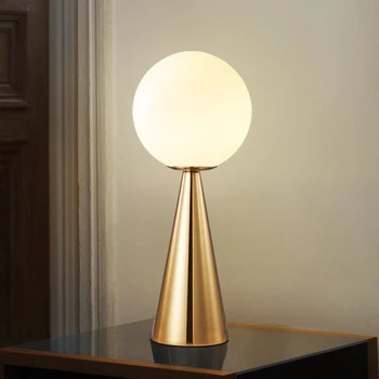 TAVŞAN İskandinav Altın Masa Lambası LED Modern Yaratıcı Tasarım Basit Başucu Dekor masa ışığı Ev Oturma Odası Yatak Odası için