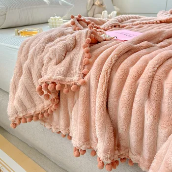 Ilkbahar Yaz Flanel Battaniye Japon Kore Moda Sadelik Düz Renk Püskül Çift taraflı Peluş kanepe battaniyesi Ev Tekstili