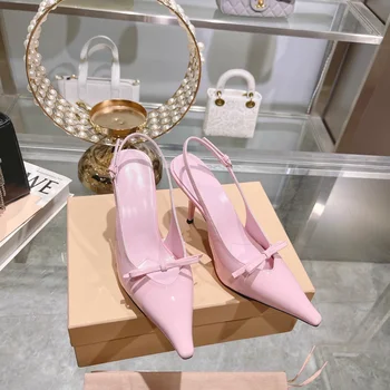 Pist Kedi topuk sandalet Marka 2023 High-End Özel kadın ayakkabısı İlmek Sivri Burun Yüksek Topuklu Fransız Patent Deri Pompaları Yıldız