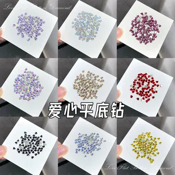 50 adet / 30 adet Kawaii Mini At Gözü / Kalp Tasarım Tırnak Takılar Süslemeleri Sanat Rhinestones 3D Glitter Kristal Taşlar Tırnak Aksesuarları
